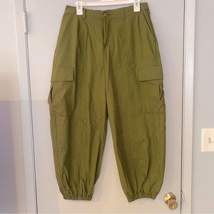 Army Green Future Collective size small.